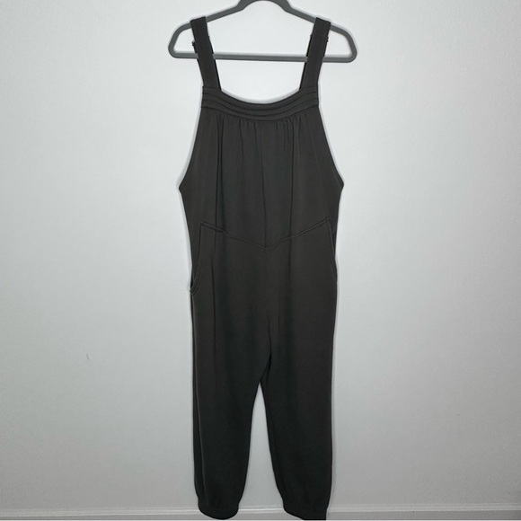 Xirena Rylee Jumpsuit Overalls Olive Green Size Large Pre-owned - Picture 5 of 12